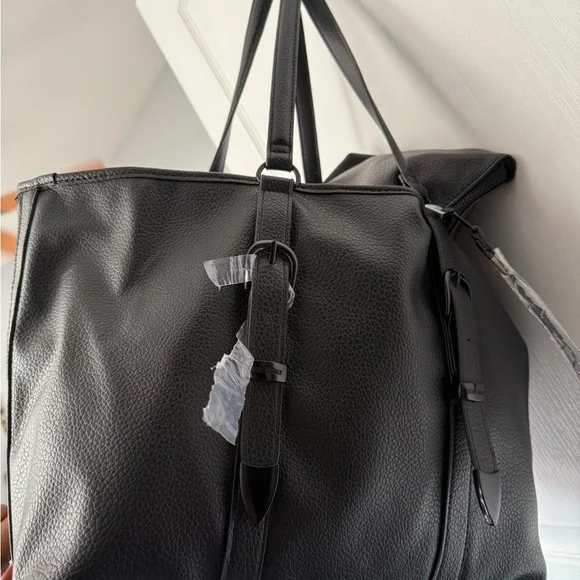 Steve Madden Black Tote Bag - Picture 8 of 9